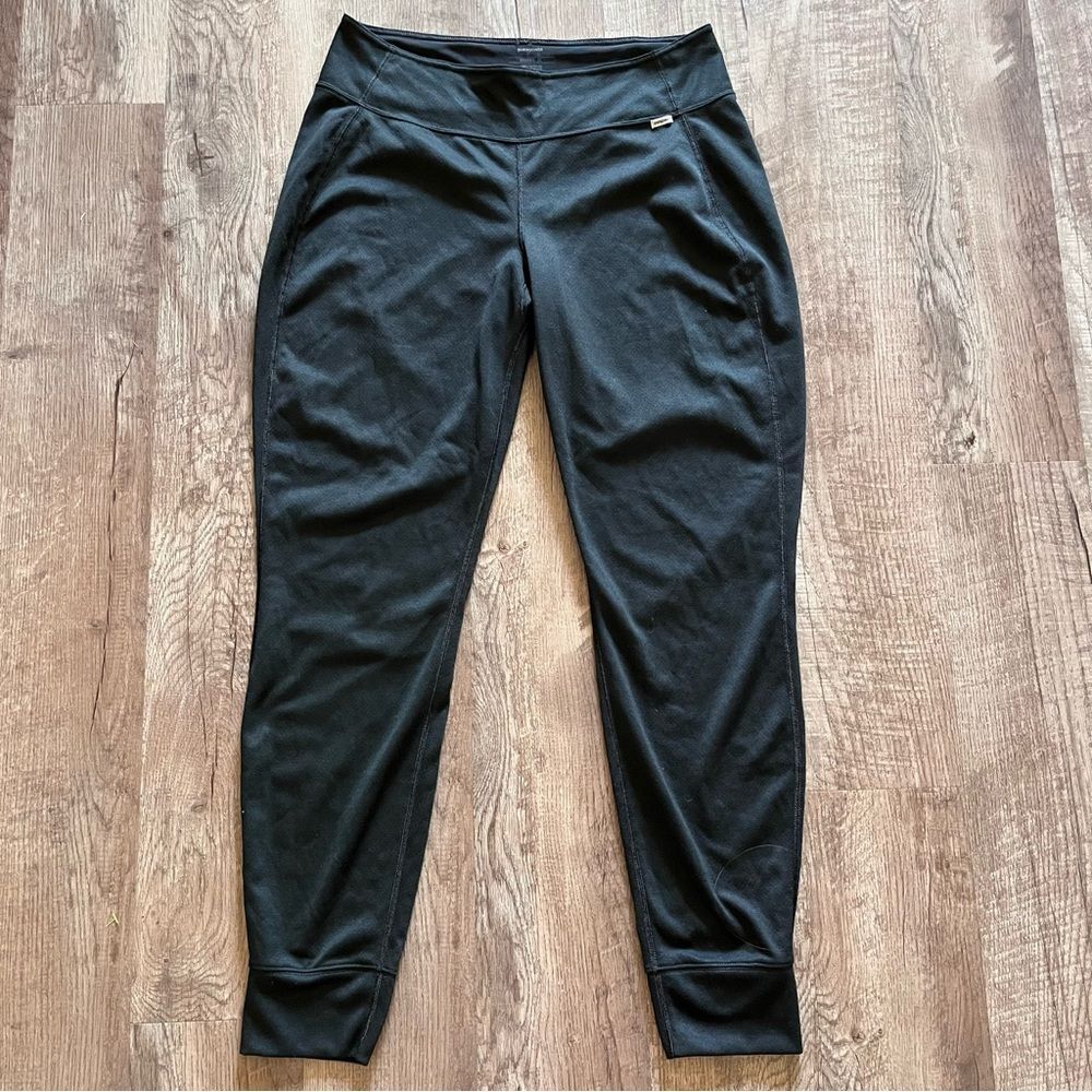 Patagonia Women's Black capsule 3 mid weight base layer joggers size XL